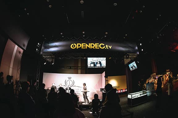 OPENREC.tvブースでの生配信