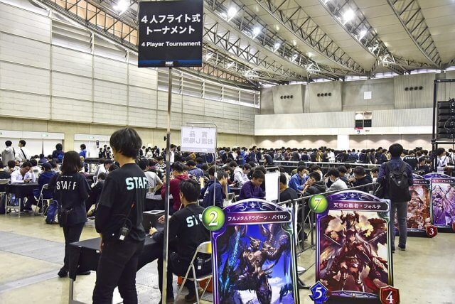 4人フライト式トーナメントも盛況。